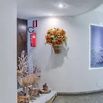 Apartment In Cervinia With Ski Access Апартаменти