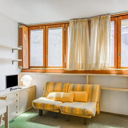 Apartment In Cervinia With Ski Access 公寓