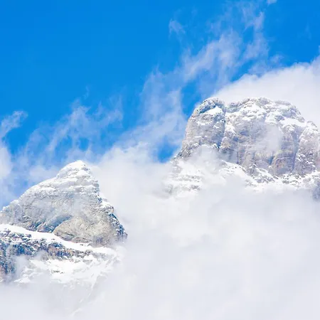 In Cervinia With Access Апартаменти *