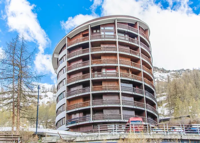 Apartment In Cervinia With Ski Access *